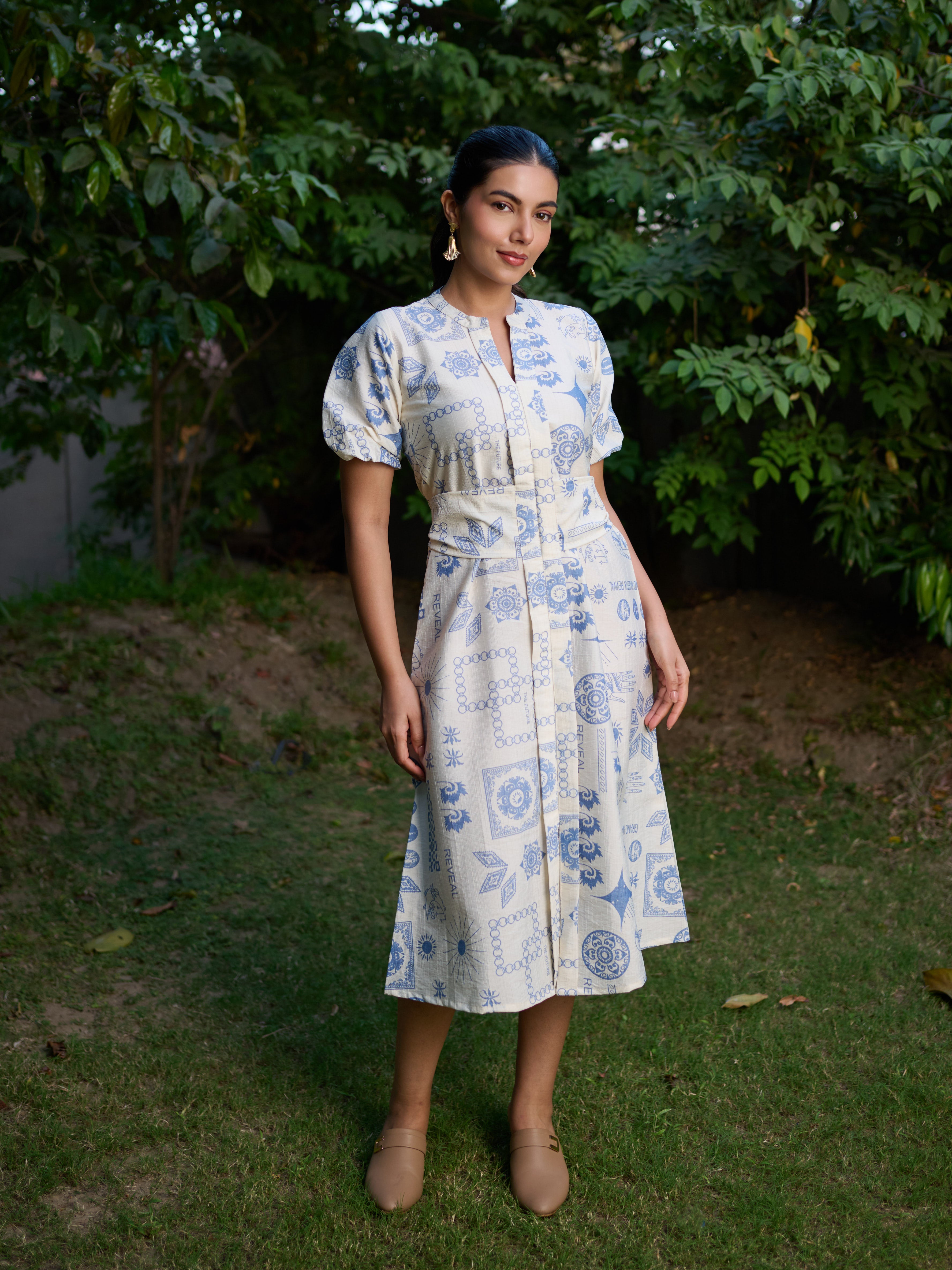 blue and white geometric dress The Perspective with Print Sosandar
