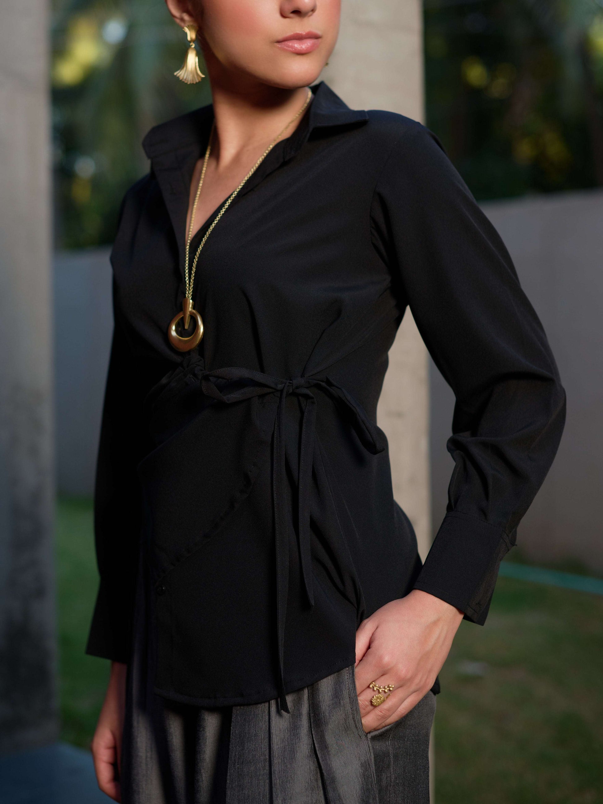 The High-Sheen Top — Classic Black