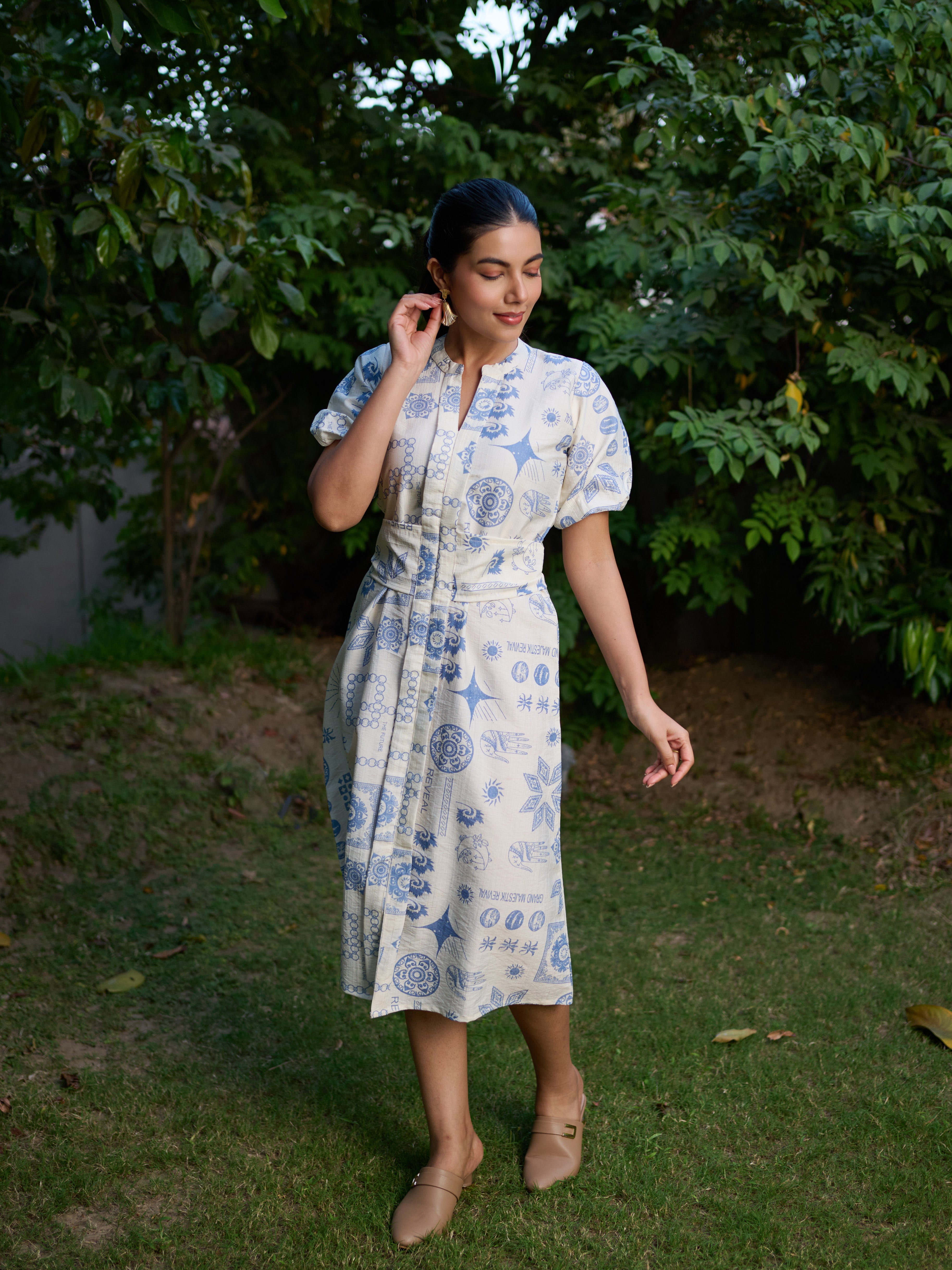 The Perspective Dress White with Blue Geometric Print