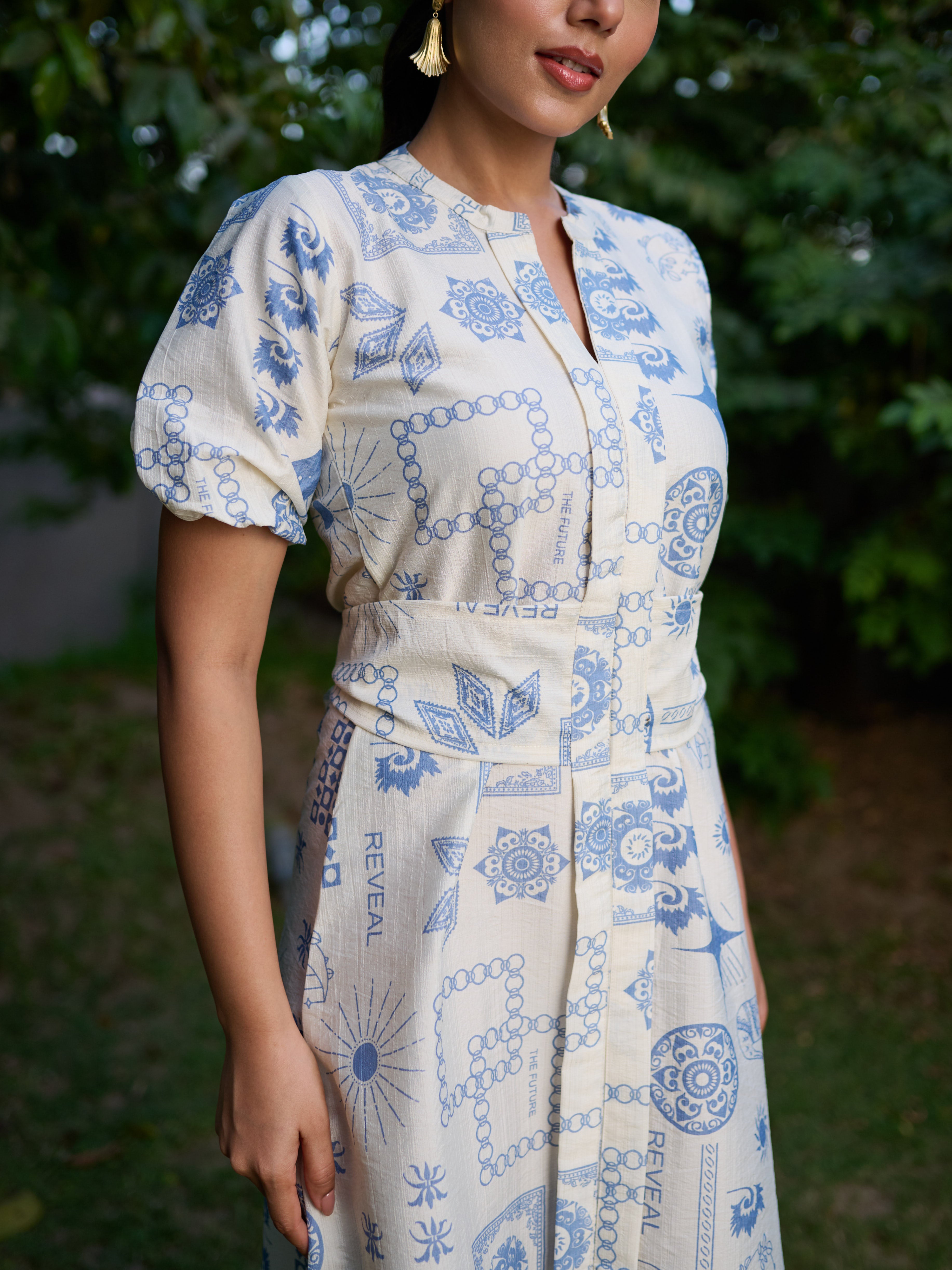 The Perspective Dress White with Blue Geometric Print