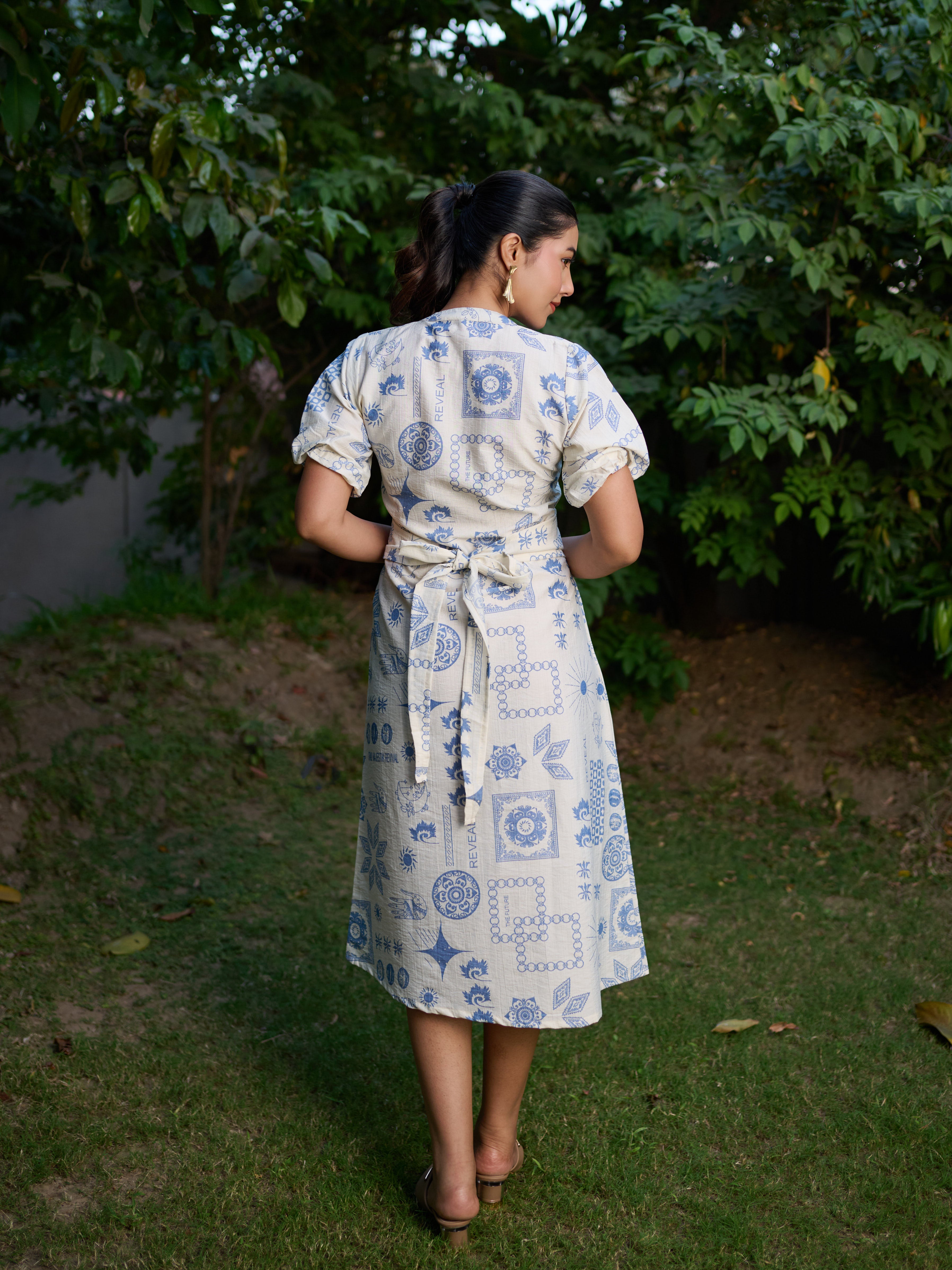The Perspective Dress White with Blue Geometric Print